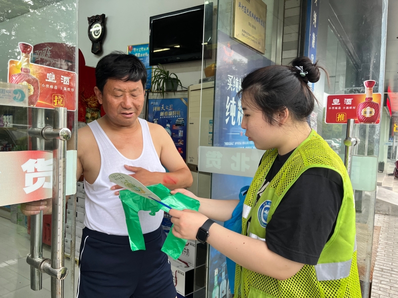 垃圾分類宣傳進商鋪